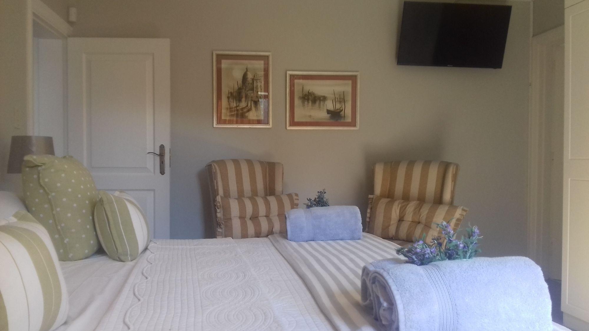 הרמנוס The Whale'S Tale Guesthouse מראה חיצוני תמונה
