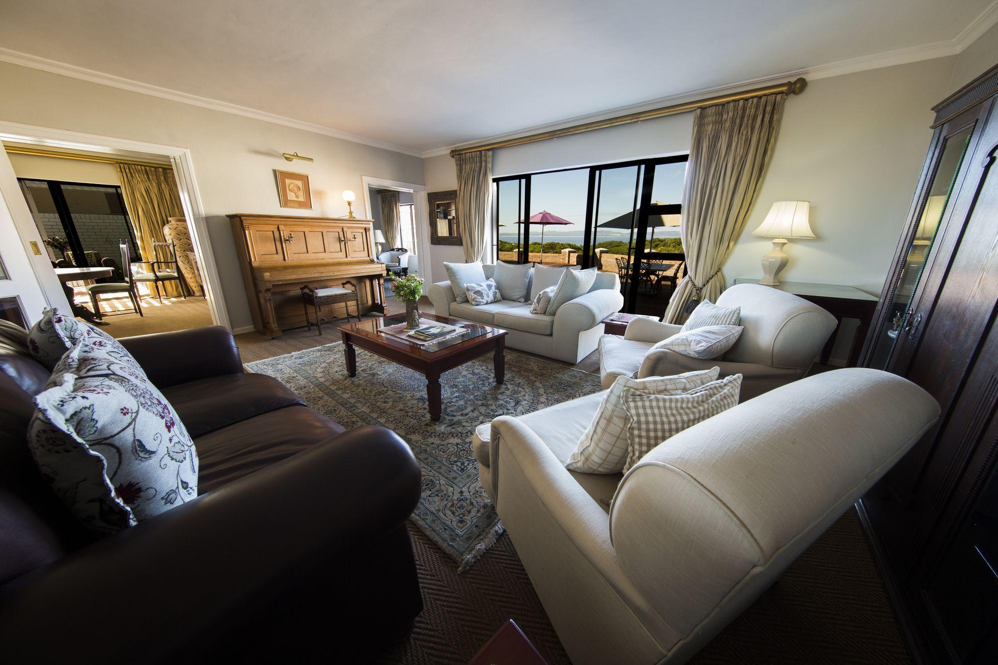 הרמנוס The Whale'S Tale Guesthouse מראה חיצוני תמונה