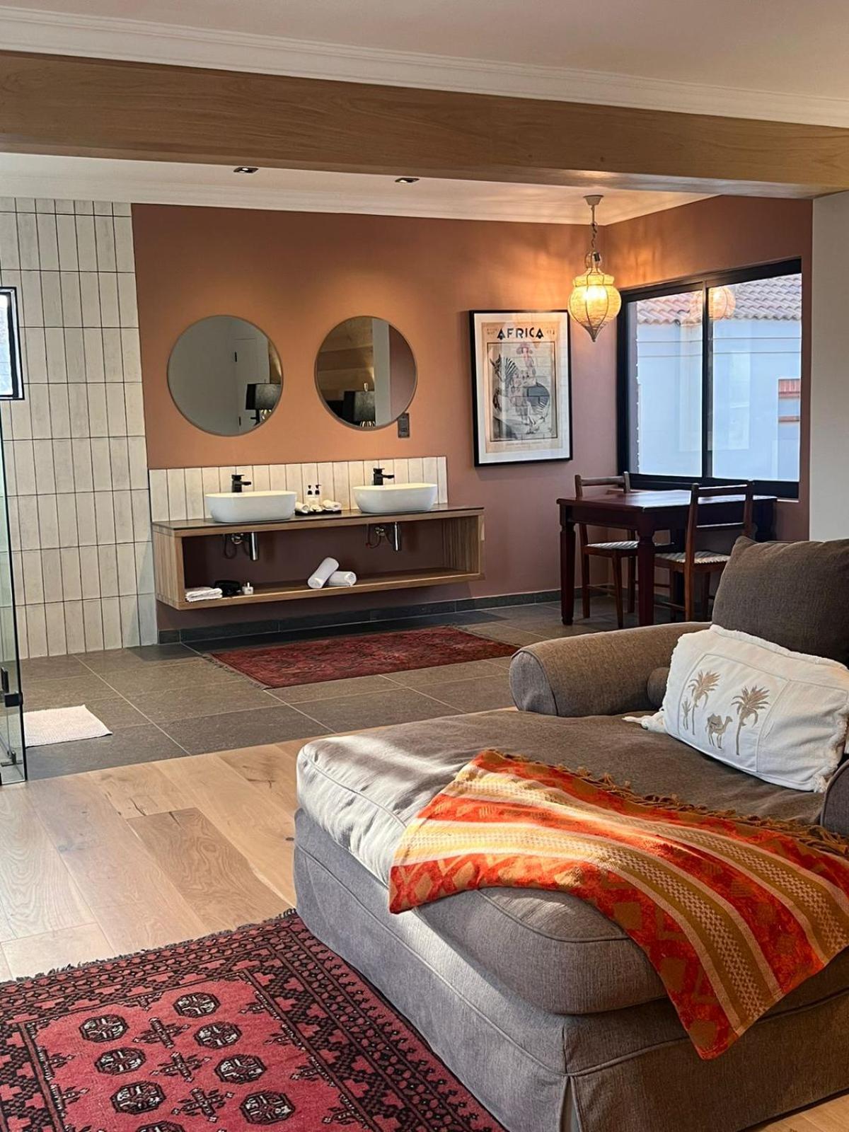 הרמנוס The Whale'S Tale Guesthouse מראה חיצוני תמונה